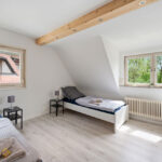 Nürtingen-Zizishausen Apartment with 4 Bedrooms NT04